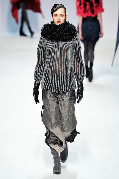 Look 29